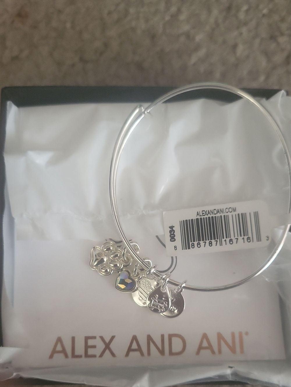 Alex and Ani Silver Dog Lover Bracelet with Dog Paw Heart Gem Pretty Boxed